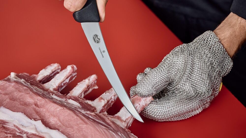 Victorinox Victorinox swiss army cutlery fibrox pro curved boning knife semistiff blade, 5.5 Pound, Black, 6" Boning, Silver/Black