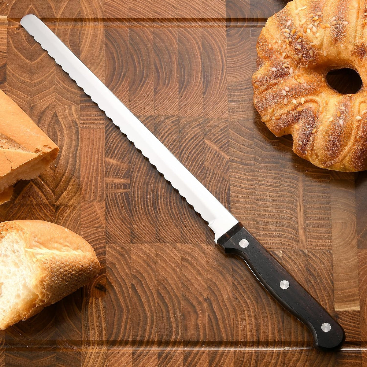 Serrated Bread Knife, Premium Stainless Steel Wavy Edge Kitchen Knife, Ultra Sharp Non-Stick Cutting Blade with Ergonomic Handle, Multipurpose Kitchen Cutlery for Slicing Bread Cake Pastry